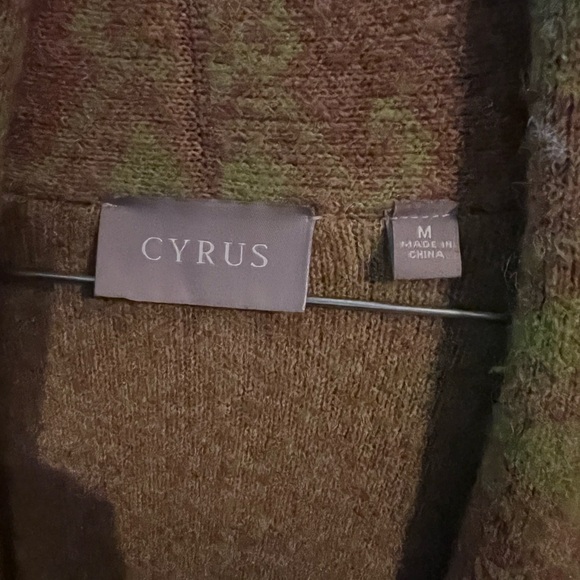 Cyrus Women's Lime Green and Tan Cardigan - Picture 3 of 4